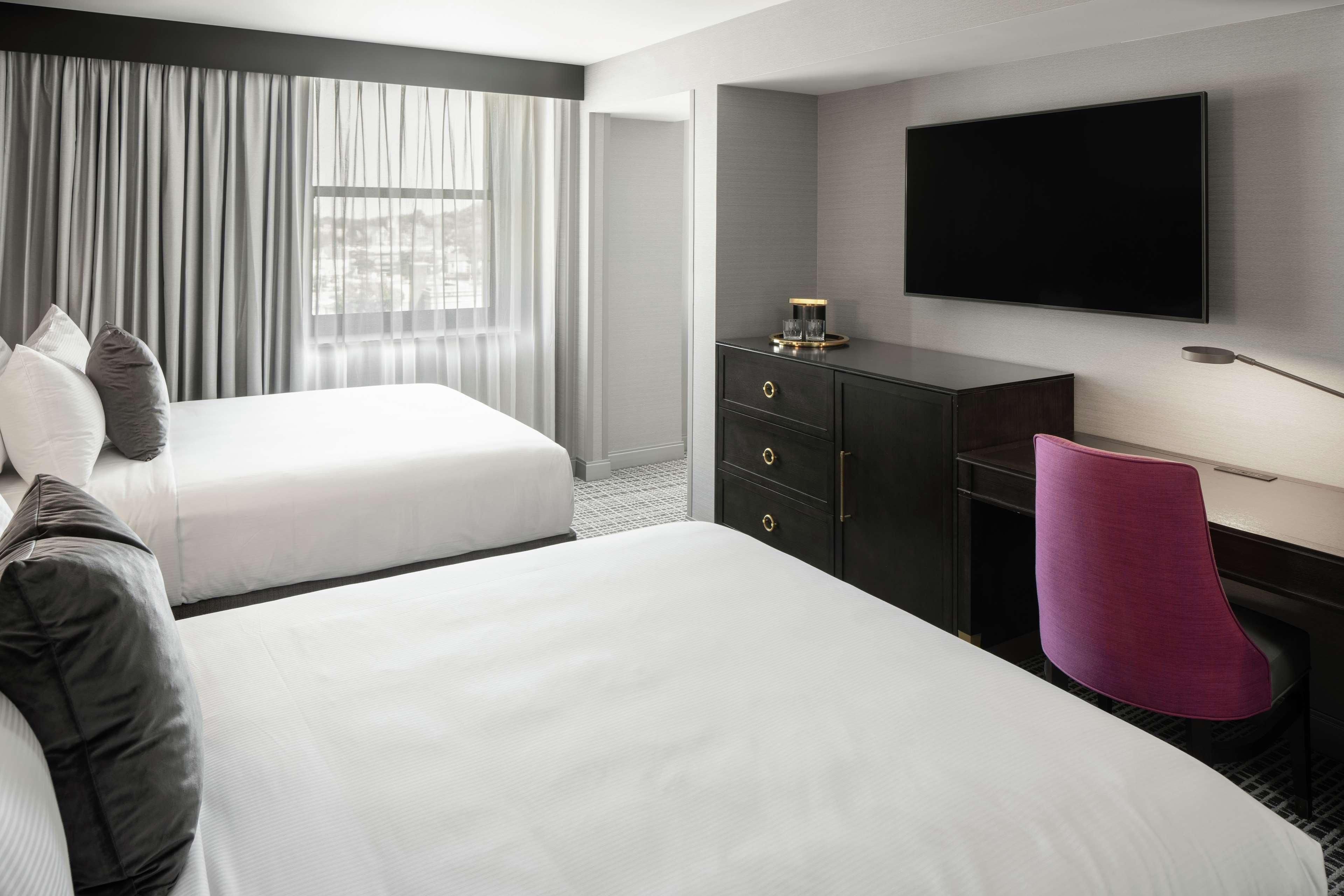 The Axis Moline Hotel, Tapestry Collection By Hilton Eksteriør bilde