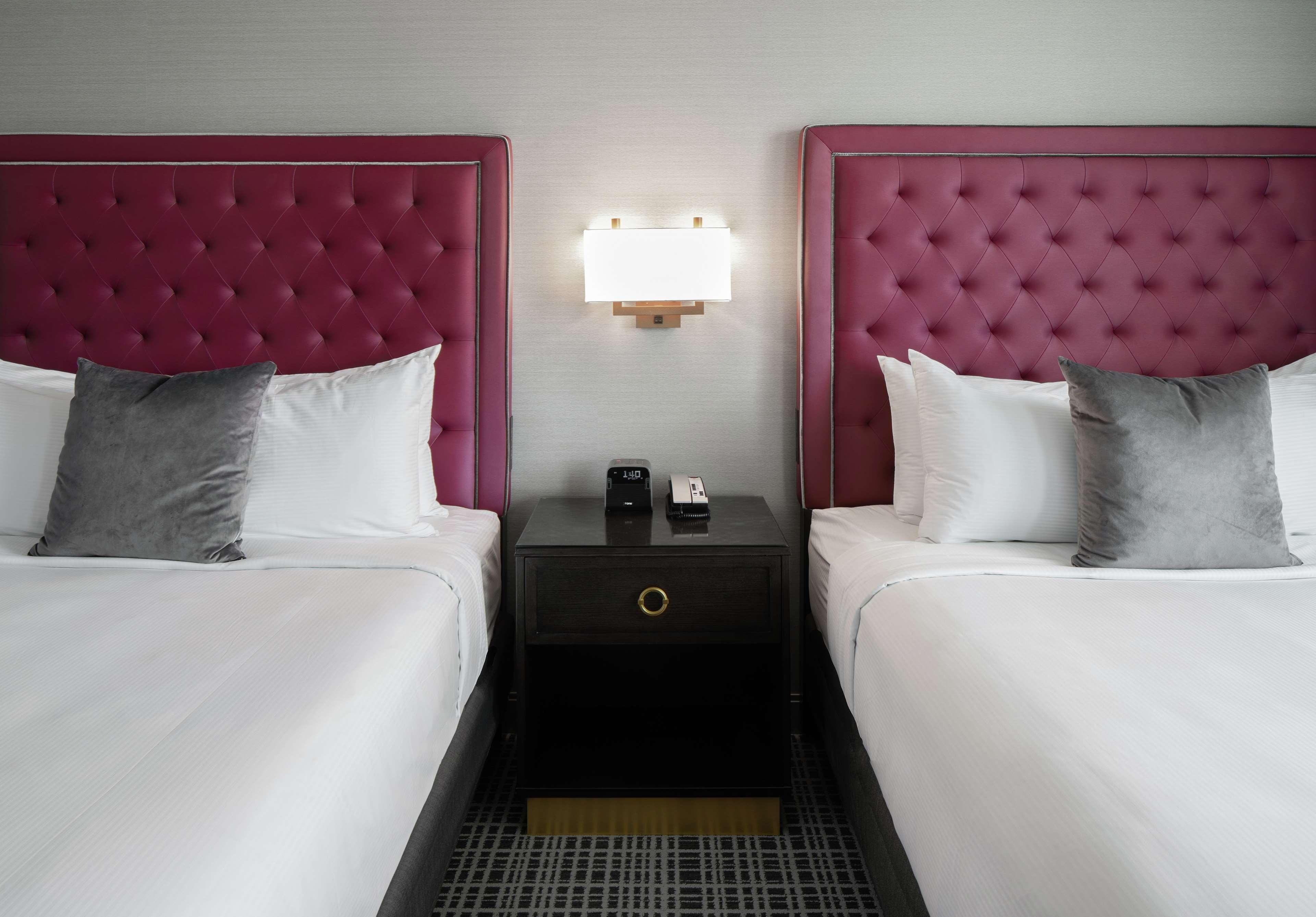 The Axis Moline Hotel, Tapestry Collection By Hilton Eksteriør bilde