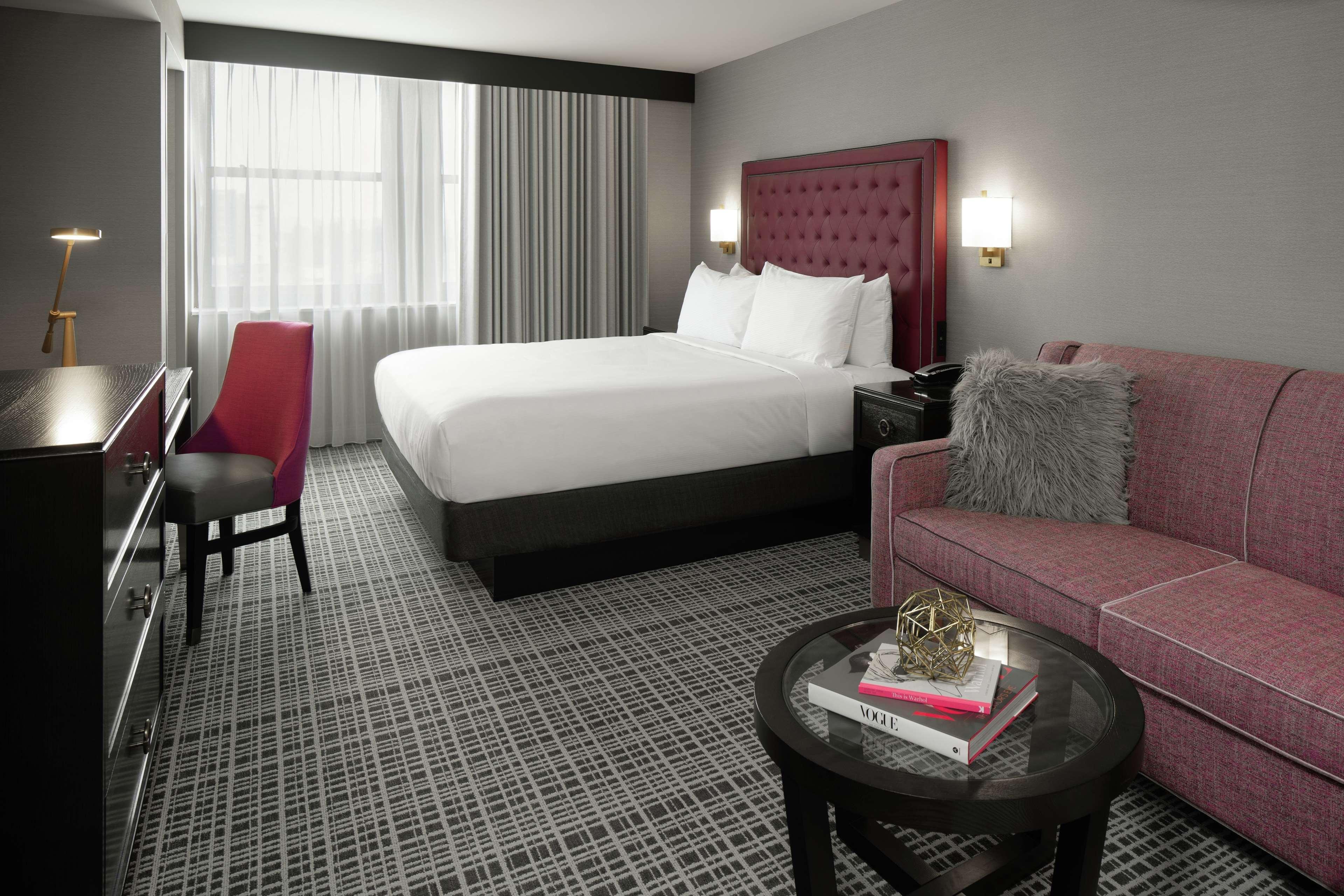 The Axis Moline Hotel, Tapestry Collection By Hilton Eksteriør bilde