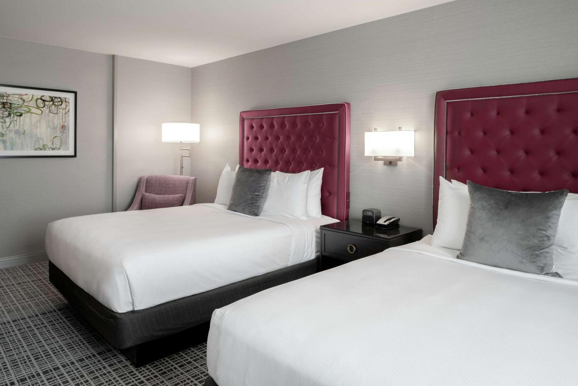 The Axis Moline Hotel, Tapestry Collection By Hilton Eksteriør bilde