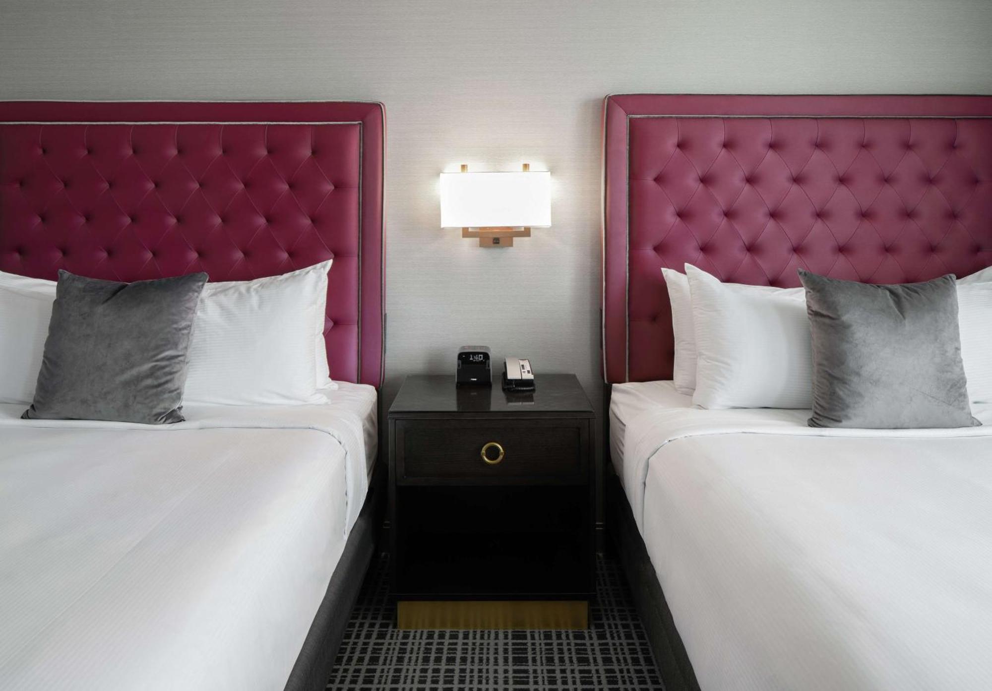 The Axis Moline Hotel, Tapestry Collection By Hilton Eksteriør bilde